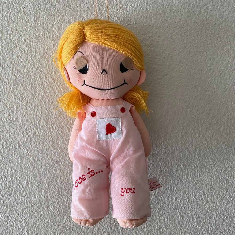 KAMAR | VINTAGE DOLL | LOVE IS YOU